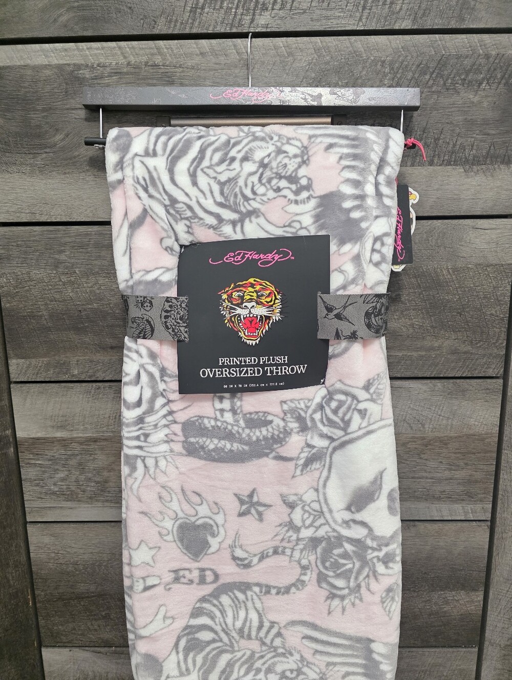 Ed Hardy Tiger Eagle Snake Pink Gray Throw Blanket New Viral